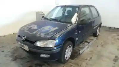 Sloopvoertuig PEUGEOT 106 (S1) Cocktail van het jaar 2000 aangedreven VJZ