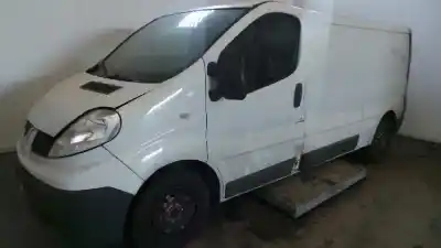 Véhicule à la ferraille RENAULT                                            TRAFIC COMBI (AB 4.01)                                                                                                                                                                                                                                     M9R                                                                                                                                                                                                                                                        de l'année 2010 alimenté M9R