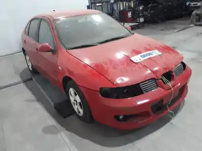 Здавання транспортного засобу SEAT LEON (1M1) Signo року 2005 потужний ASV