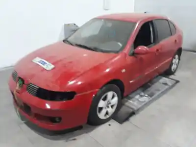 Здавання транспортного засобу seat leon (1m1) signo року 2005 потужний asv
