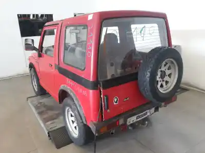 Véhicule à la ferraille suzuki samurai (sj) hardtop de l'année 1985 alimenté f10a