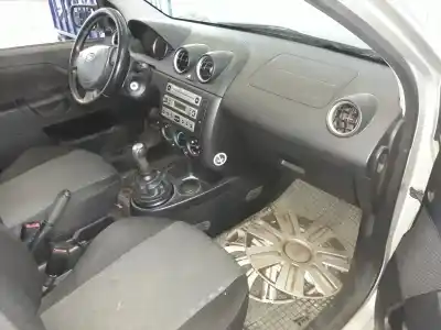 Veículo de Sucata ford fiesta (cbk) ambiente do ano 2003 alimentado f6ja