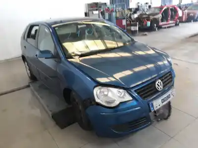 Vehículo de desguace VOLKSWAGEN POLO (9N3) 1.4 TDI del año 2006 con motor BNM