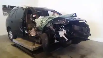 Здавання транспортного засобу kia carens (un) emotion року 2012 потужний d4fb