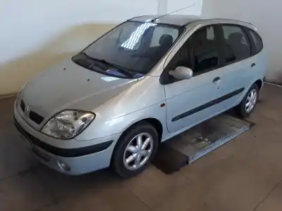 Scrapping Vehicle renault scenic (ja..) 1.4 16v authentique of the year 2000 powered k4j