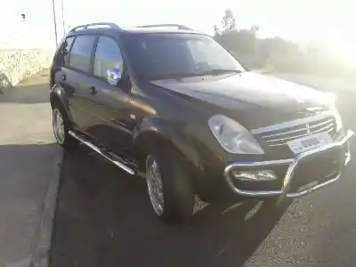 Здавання транспортного засобу SSANGYONG REXTON RX 270 Full року 2003 потужний D27DT