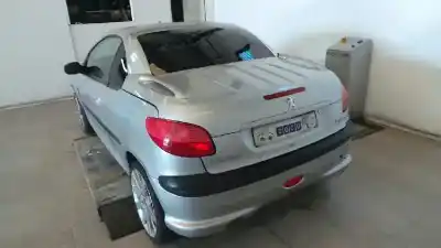 Veículo de Sucata peugeot 206 cc cc do ano 2001 alimentado nfutu5jp4
