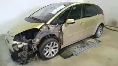 Veículo de Sucata citroen c4 picasso exclusive do ano 2017 alimentado rhj