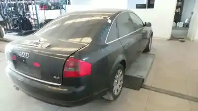 Vehicul casat audi a6 berlina (4b2) 2.4 quattro al anului 2003 alimentat bdv