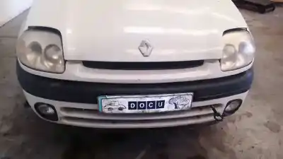Здавання транспортного засобу renault clio ii fase i (b/cbo) 1.2 року 2001 потужний d7f g7