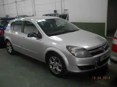 Veículo de Sucata OPEL ASTRA H (A04) 1.7 CDTI (L48) do ano 2004 alimentado Z17DTH