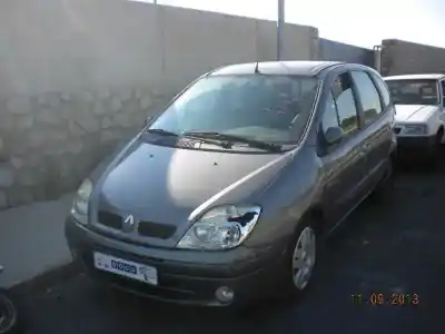 Здавання транспортного засобу RENAULT SCENIC (JA..) 1.6 16V Authentique (JA0B/11) року 2002 потужний 