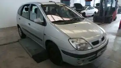 Veicolo di demolizione renault scenic (ja..) 1.6 16v authentique (ja0b/11) dell'anno 2001 alimentato k4m700