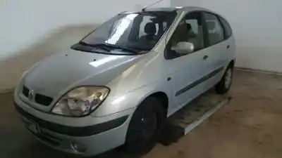 Veicolo di demolizione renault scenic (ja..) 1.6 16v authentique (ja0b/11) dell'anno 2001 alimentato k4m700