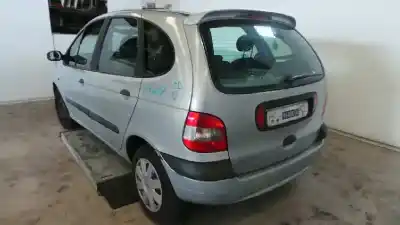 Veicolo di demolizione renault scenic (ja..) 1.6 16v authentique (ja0b/11) dell'anno 2001 alimentato k4m700