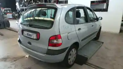 Veicolo di demolizione renault scenic (ja..) 1.6 16v authentique (ja0b/11) dell'anno 2001 alimentato k4m700