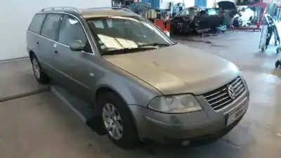 Scrapping Vehicle VOLKSWAGEN PASSAT VARIANT (3B6) Comfortline of the year 2002 powered AVF