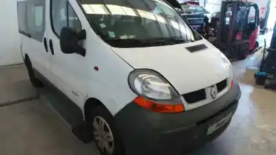 Véhicule à la ferraille RENAULT                                            TRAFIC COMBI (AB 4.01)                                                                                                                                                                                                                                     F9QU760                                                                                                                                                                                                                                                    de l'année 2003 alimenté F9QU760