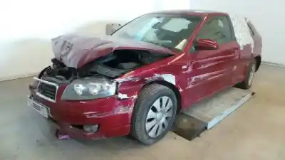 Veículo de Sucata audi a3 (8p) 1.6 fsi ambiente 116 cv / 85 kw do ano 2005 alimentado blp