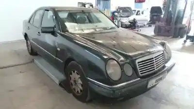 Veículo de Sucata MERCEDES                                           CLASE E (W210) BERLINA DIESEL                                                                                                                                                                                                                              OM602982                                                                                                                                                                                                                                                   do ano 2000 alimentado OM602982