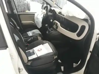 Veículo de Sucata fiat panda (319) lounge do ano 2016 alimentado 169a4000