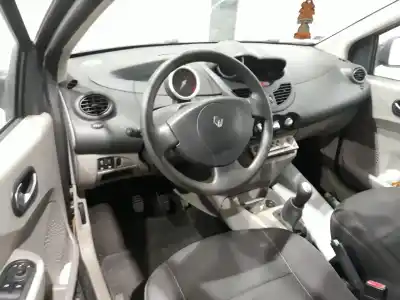 Veicolo di demolizione renault twingo societe dell'anno 2007 alimentato k9k740