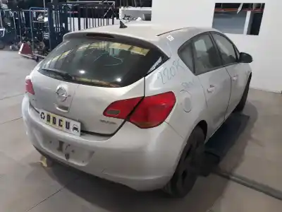 Veicolo di demolizione opel                                               astra j lim.                                                                                                                                                                                                                                               enjoy                                                                                                                                                                                                                                                      dell'anno 2011 alimentato a13dte