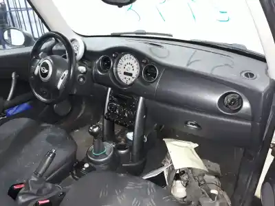 Veículo de Sucata bmw mini (r50,r53) one do ano 2004 alimentado w10b16a