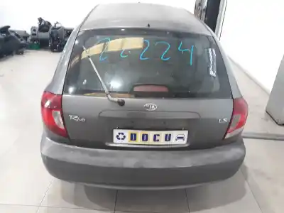 Veículo de Sucata kia rio ipanema berlina do ano 2004 alimentado a5d