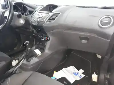 Здавання транспортного засобу ford fiesta (ccn) trend року 2016 потужний snjd