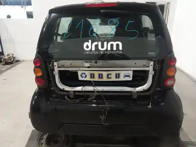 Veicolo di demolizione smart coupe pure dell'anno 2001 alimentato g11