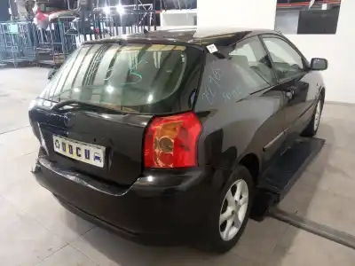 Veicolo di demolizione toyota corolla (_e12_) 2.0 d-4d (cde120r_ cde120l_) dell'anno 2005 alimentato 1cdftv