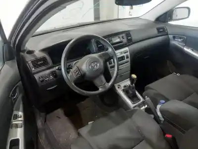 Veicolo di demolizione toyota corolla (_e12_) 2.0 d-4d (cde120r_ cde120l_) dell'anno 2005 alimentato 1cdftv