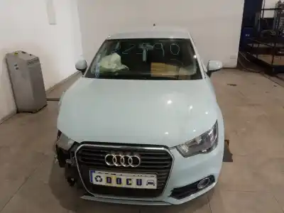 Veículo de Sucata audi a1 sportback (8xa) attraction do ano 2012 alimentado cayb