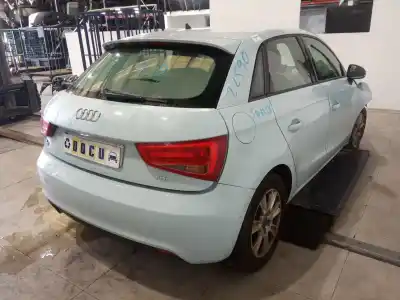 Veículo de Sucata audi a1 sportback (8xa) attraction do ano 2012 alimentado cayb