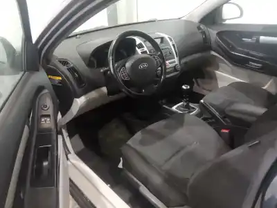 Scrapping Vehicle kia pro cee'd (ed) 1.6 crdi 115 of the year 2009 powered d4fb