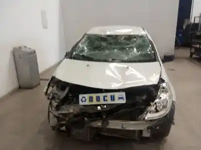 Veículo de Sucata renault clio iii authentique do ano 2010 alimentado k9k768