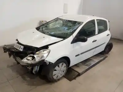 Veículo de Sucata renault clio iii authentique do ano 2010 alimentado k9k768