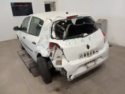 Veículo de Sucata renault clio iii authentique do ano 2010 alimentado k9k768