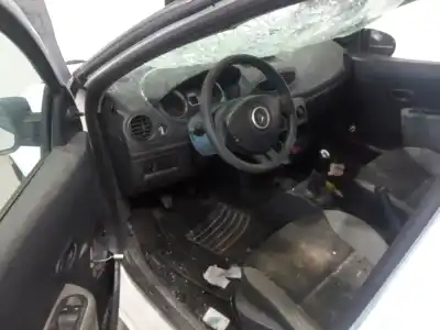 Veículo de Sucata renault clio iii authentique do ano 2010 alimentado k9k768