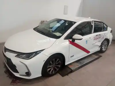 Veicolo di demolizione toyota corolla (e21) hybrid active dell'anno 2023 alimentato 2zr