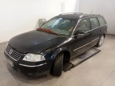Scrapping Vehicle volkswagen passat variant (3b6) comfortline of the year 2004 powered avf