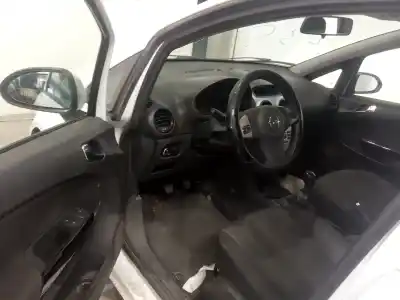 Veículo de Sucata opel corsa d essentia do ano 2011 alimentado a13dtc