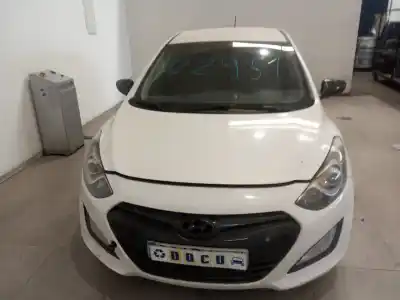 Veicolo di demolizione hyundai i30 (gd) 1.6 crdi dell'anno 2012 alimentato d4fb
