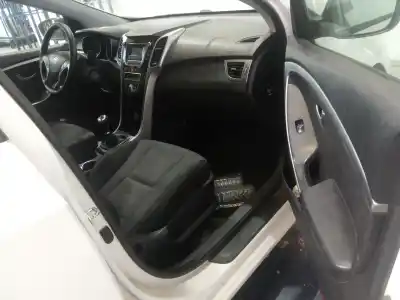 Veicolo di demolizione hyundai i30 (gd) 1.6 crdi dell'anno 2012 alimentato d4fb