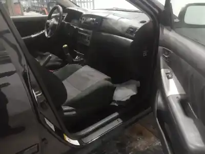 Veículo de Sucata toyota corolla (_e12_) 1.4 d (nde120_) do ano 2006 alimentado 1nd-tv