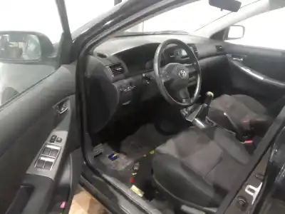 Veículo de Sucata toyota corolla (_e12_) 1.4 d (nde120_) do ano 2006 alimentado 1nd-tv