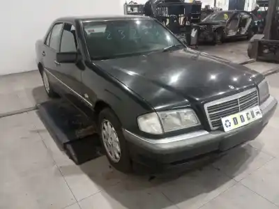 Veículo de Sucata mercedes-benz clase c (w202) c 220 cdi (202.133) do ano 1998 alimentado om 611.960