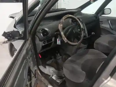 Scrapping Vehicle citroen xsara picasso (n68) 2.0 hdi of the year 2005 powered rhy (dw10td)