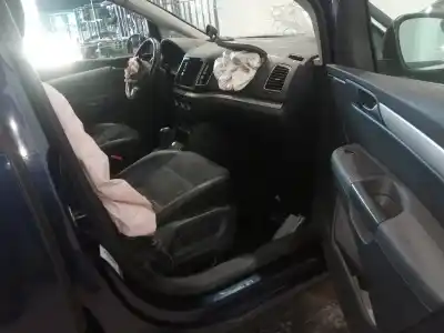 Sloopvoertuig volkswagen sharan (7n1, 7n2) 2.0 tdi van het jaar 2013 aangedreven cfg